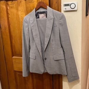 Banana Republic Gray Women's Blazer size 6 with pants size 4. Business suit.